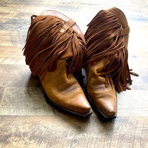 ARIAT boots super cute little worn but nice quality